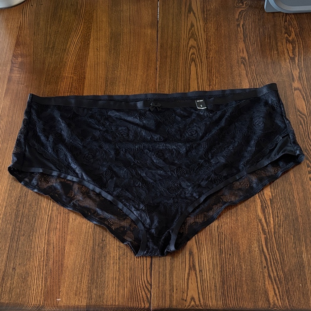 NWT Sexy Black Lace Goddess Briefs